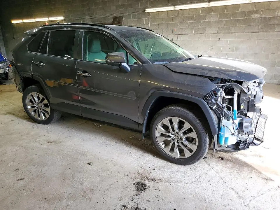 2019 TOYOTA RAV4 LIMITED  
