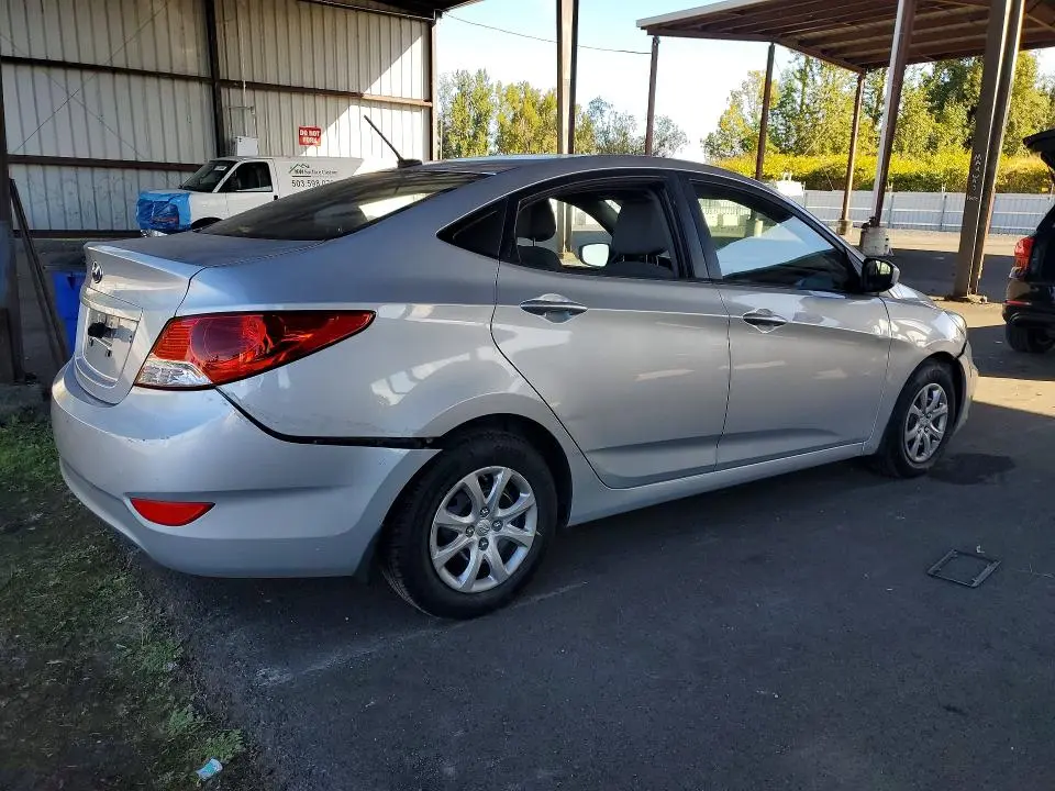 2013 HYUNDAI ACCENT GLS  