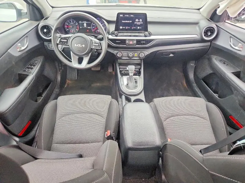 2024 KIA FORTE LX  