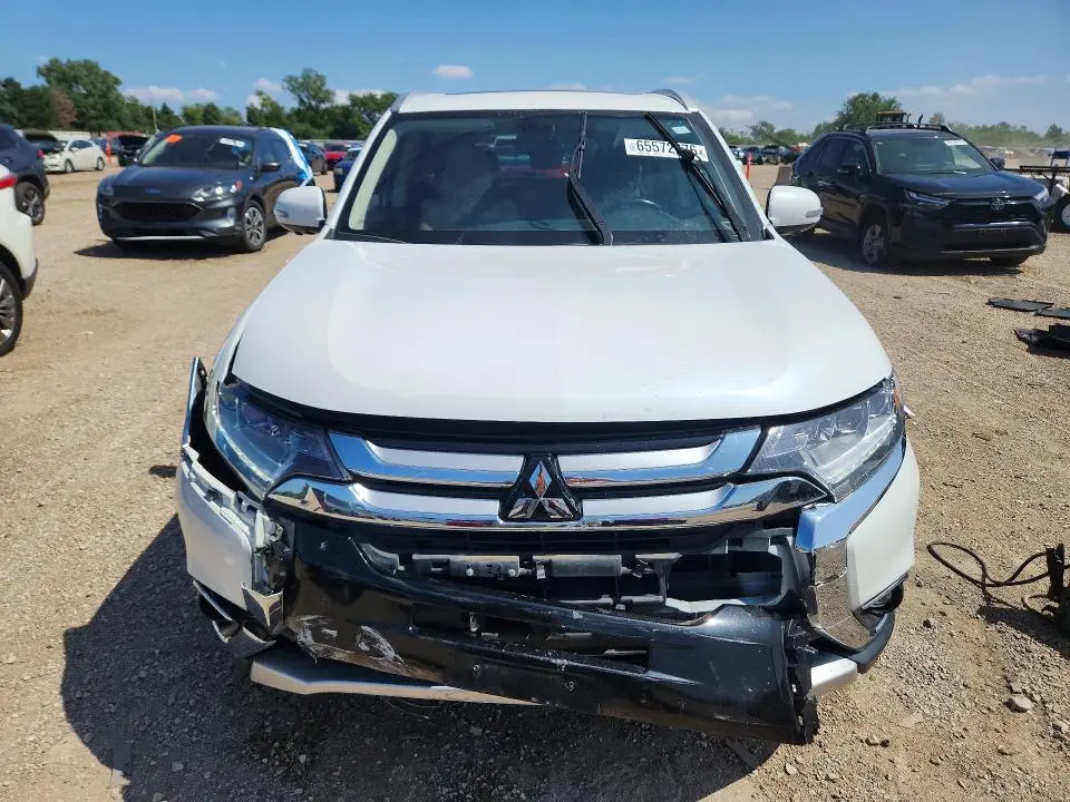 2018 MITSUBISHI OUTLANDER SE  
