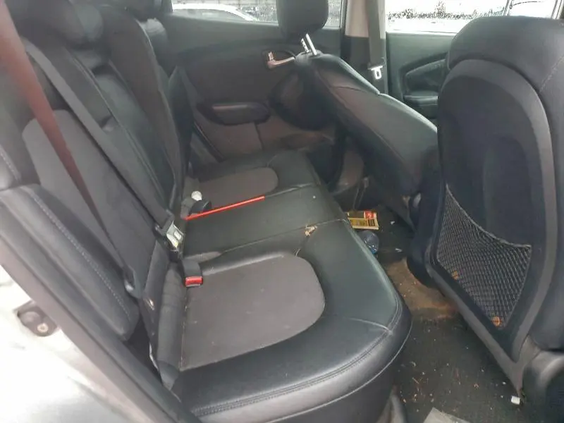 2012 HYUNDAI TUCSON GLS  