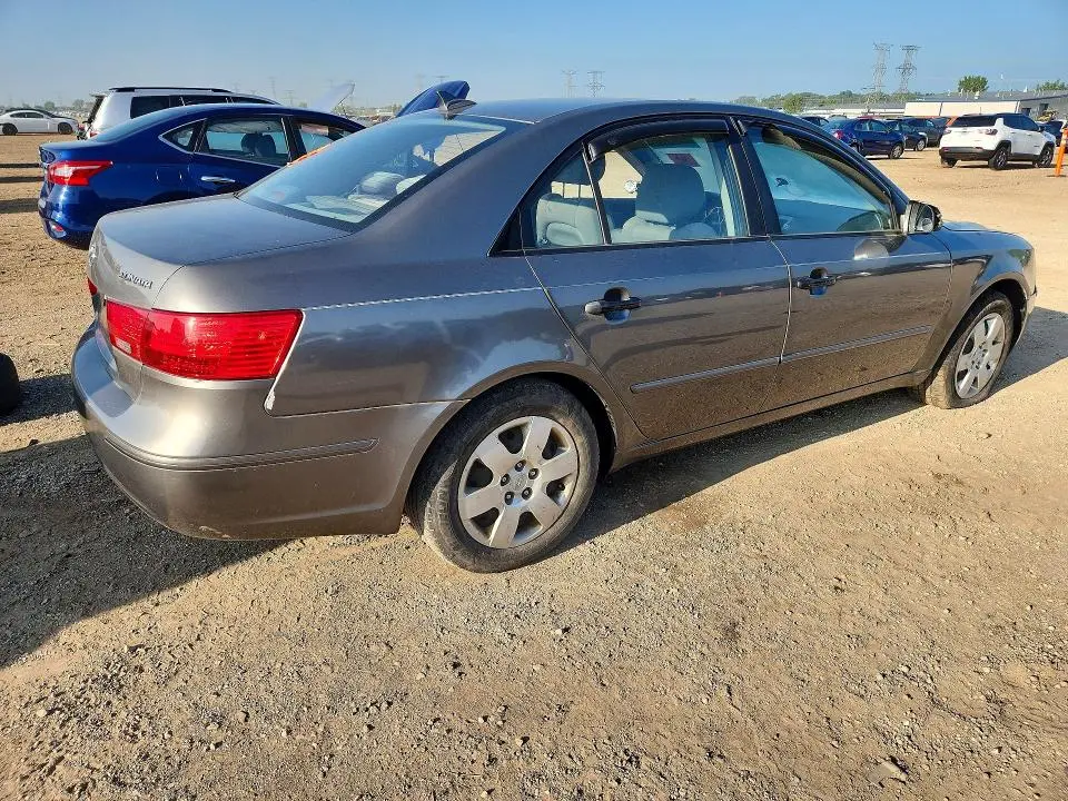 2010 HYUNDAI SONATA GLS  