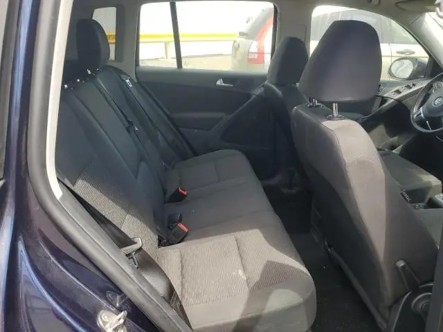 2013 VOLKSWAGEN TIGUAN S  