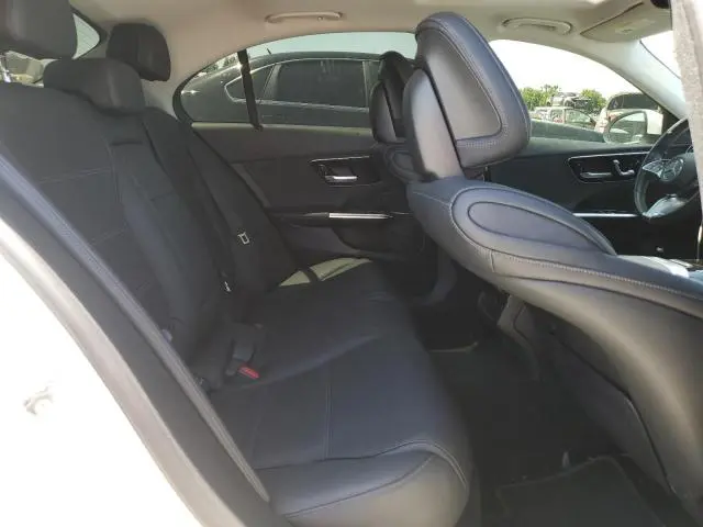 2023 MERCEDES-BENZ C 300  