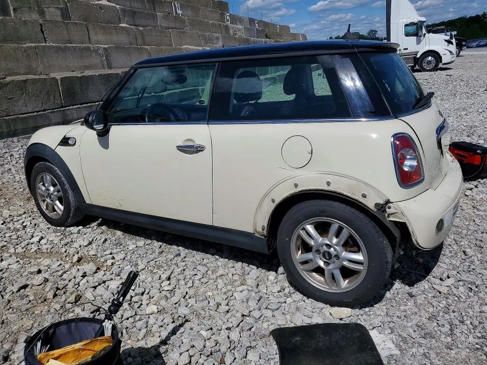 2013 MINI COOPER   
