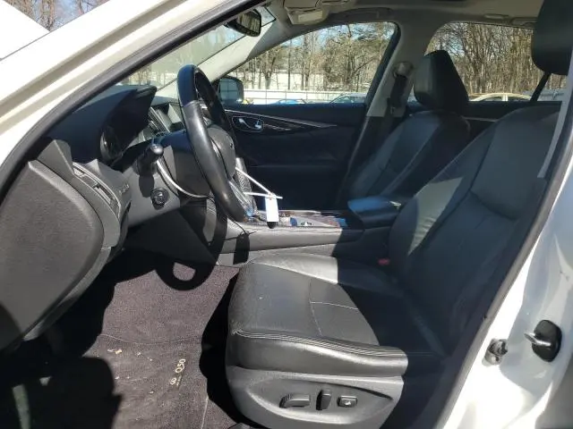 2018 INFINITI Q50 LUXE