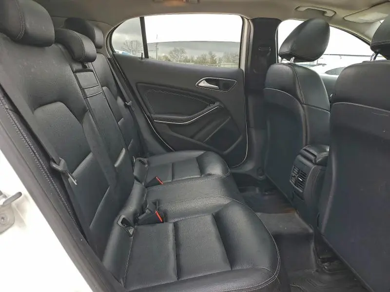 2015 MERCEDES-BENZ GLA 250 4MATIC  