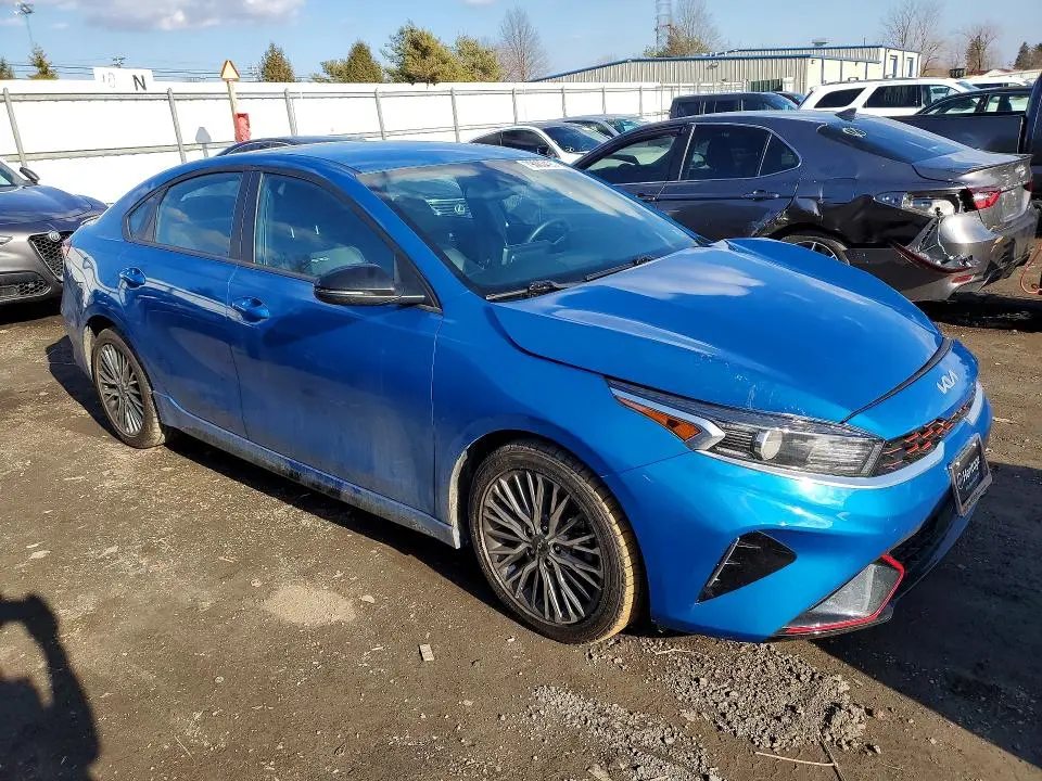 2023 KIA FORTE GT-LINE  