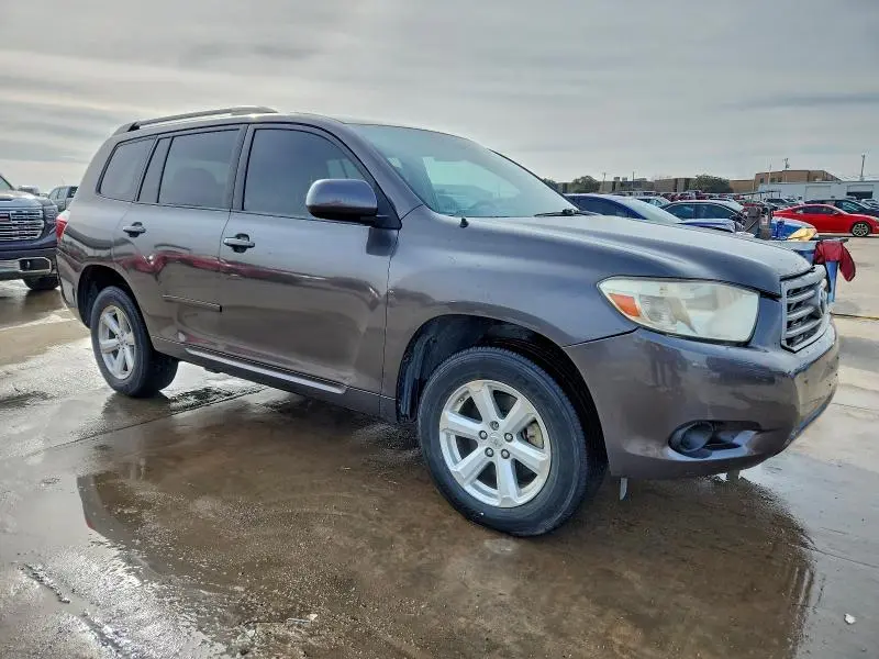 2010 TOYOTA HIGHLANDER   