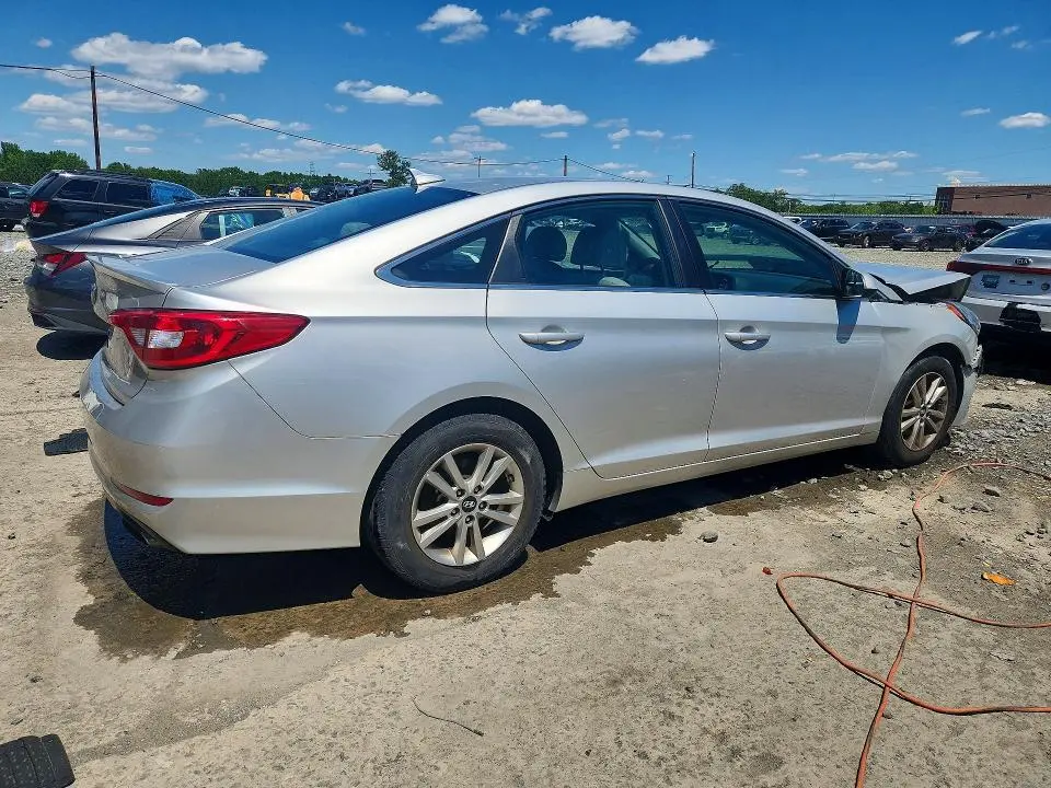 2017 HYUNDAI SONATA SE  