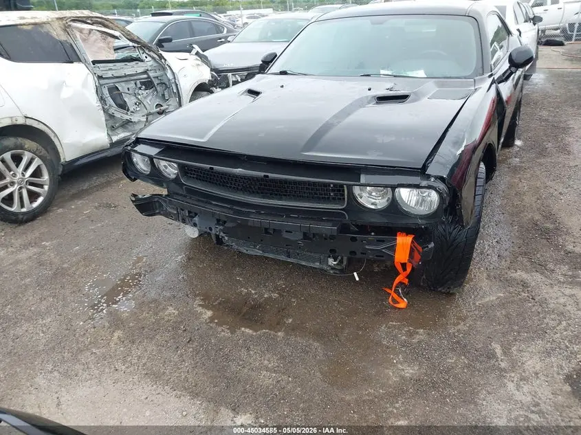2013 DODGE CHALLENGER SXT