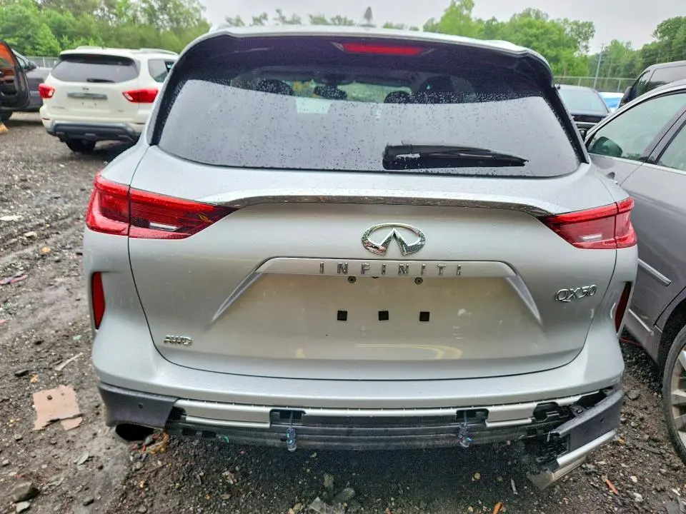 2019 INFINITI QX50 BASE  