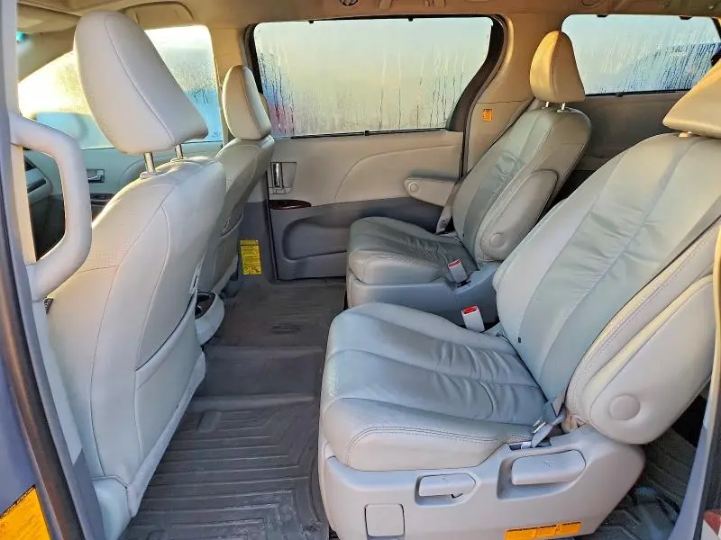 2011 TOYOTA SIENNA XLE 8-PASSENGER  
