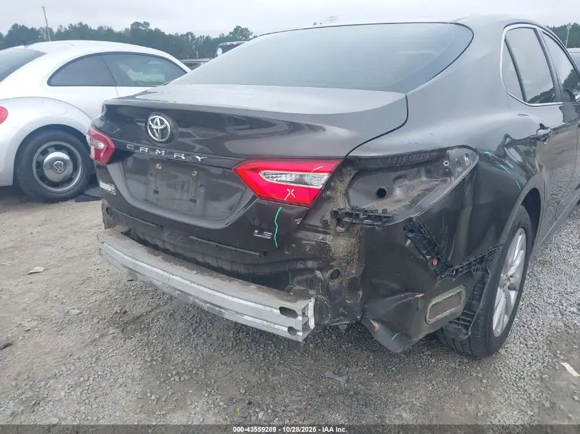 2018 TOYOTA CAMRY LE