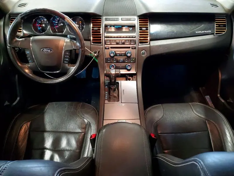2010 FORD TAURUS LIMITED  