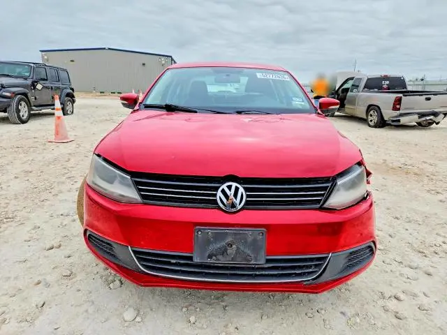 2013 VOLKSWAGEN JETTA SE  
