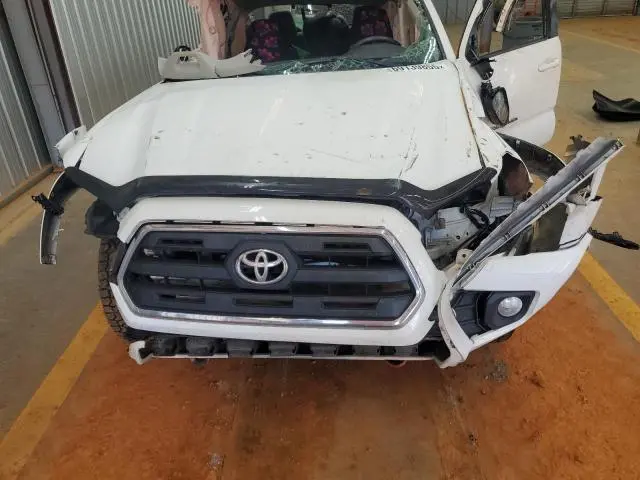2016 TOYOTA TACOMA DOUBLE CAB  
