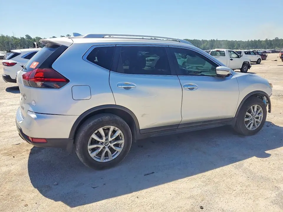 2019 NISSAN ROGUE S  