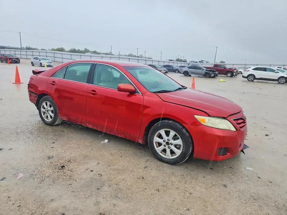 2011 TOYOTA CAMRY LE  