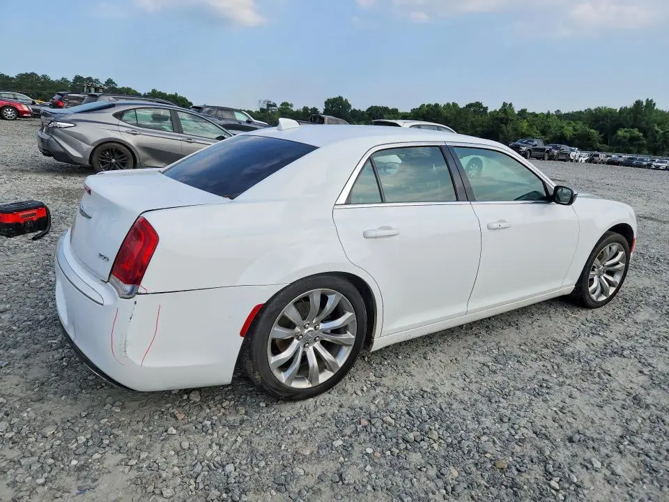 2019 CHRYSLER 300 TOURING  
