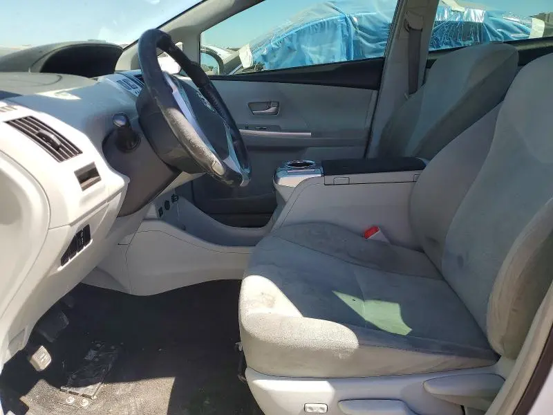 2013 TOYOTA PRIUS V THREE  