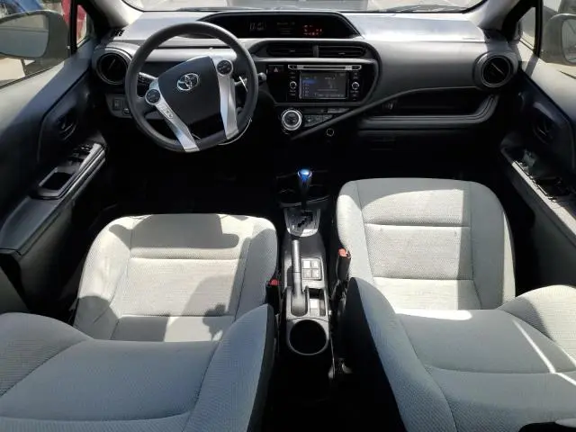 2017 TOYOTA PRIUS C   