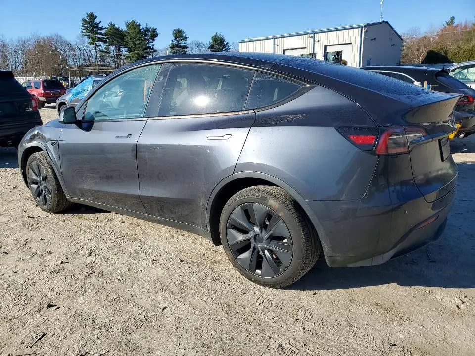 2024 TESLA MODEL Y   