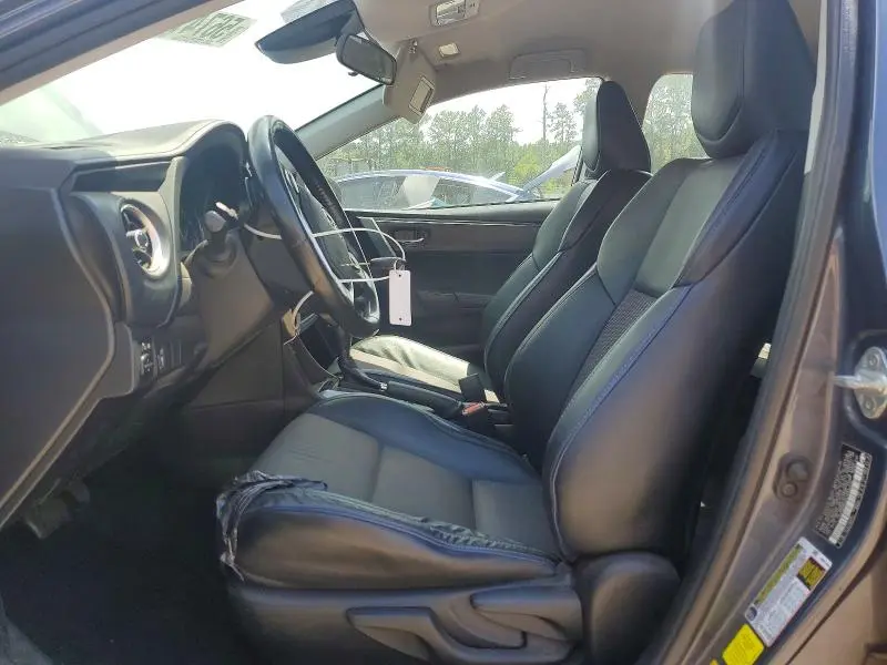 2018 TOYOTA COROLLA SE  