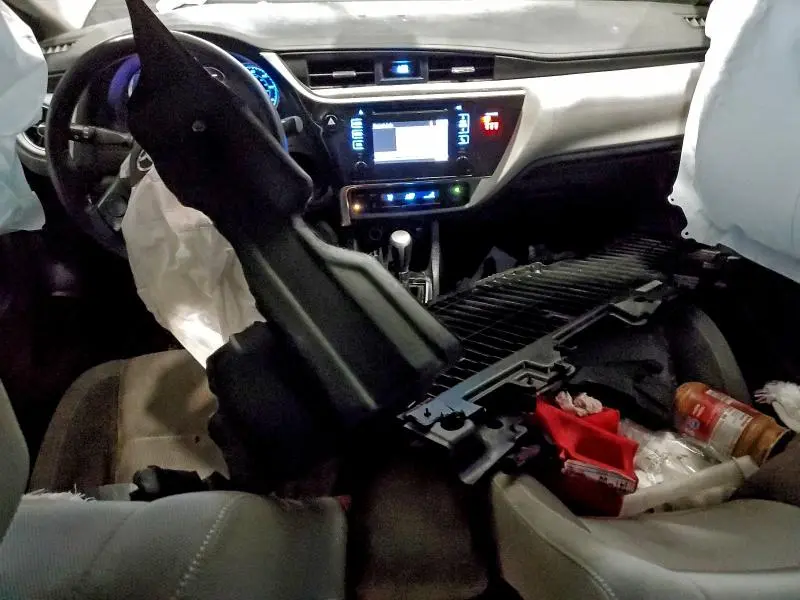 2019 TOYOTA COROLLA L  