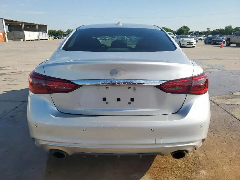 2018 INFINITI Q50 LUXE