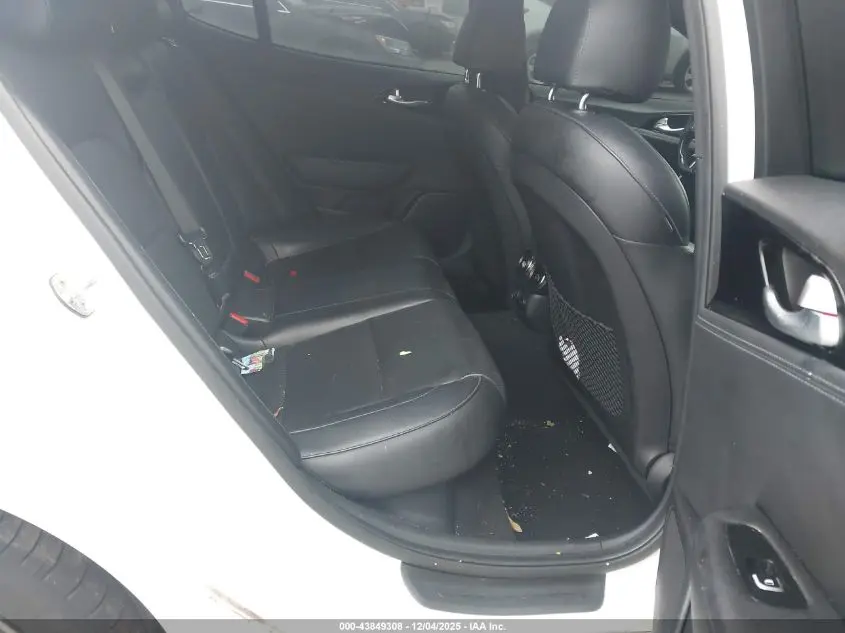 2020 KIA STINGER GT-LINE