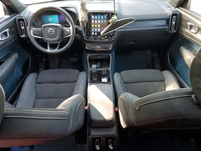 2023 VOLVO XC40 RECHARGE ULTIMATE  