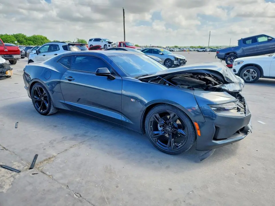 2021 CHEVROLET CAMARO LT  