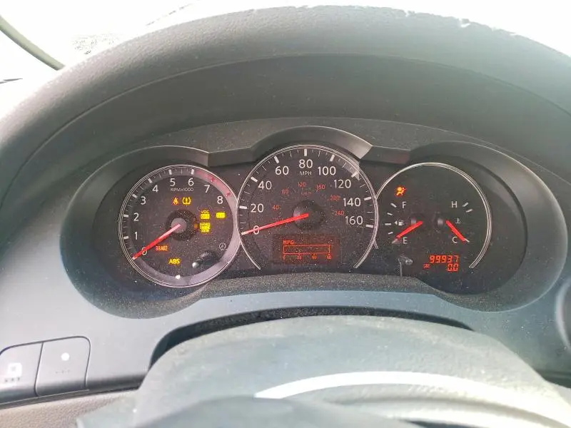 2010 NISSAN ALTIMA S  