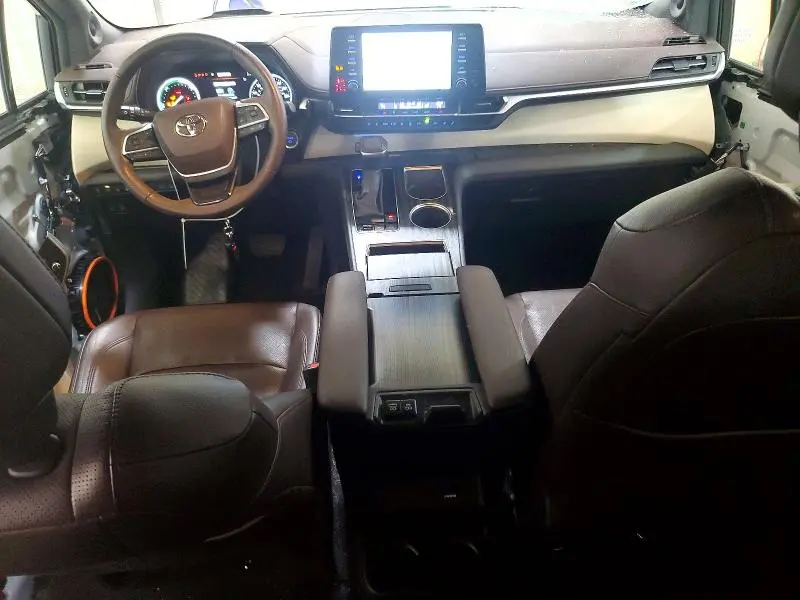 2024 TOYOTA SIENNA PLATINUM 7-PASSENGER  