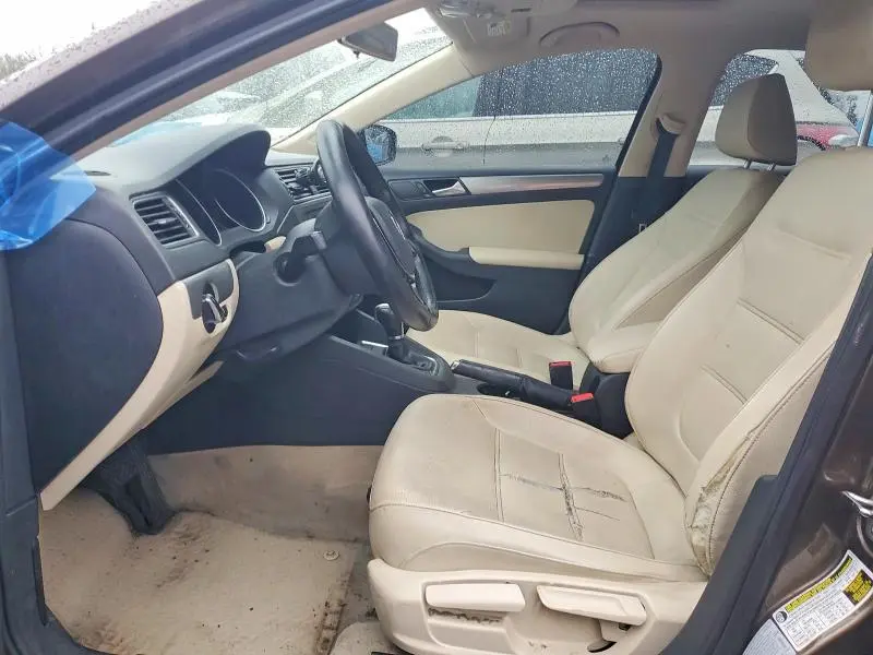 2015 VOLKSWAGEN JETTA SE  