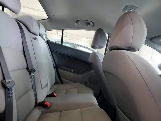 2016 KIA FORTE LX  