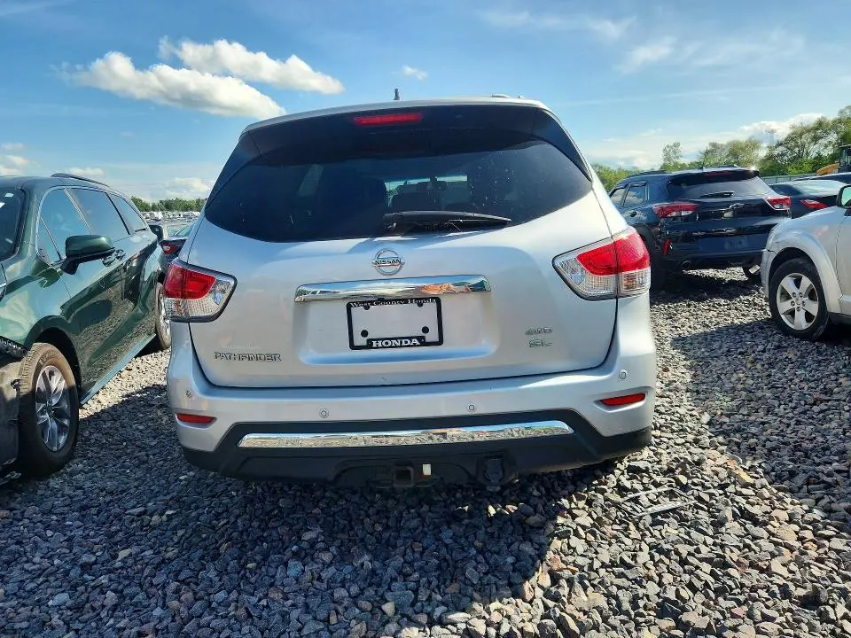 2013 NISSAN PATHFINDER S  