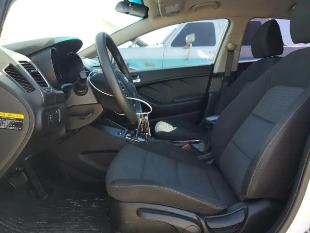 2017 KIA FORTE LX  