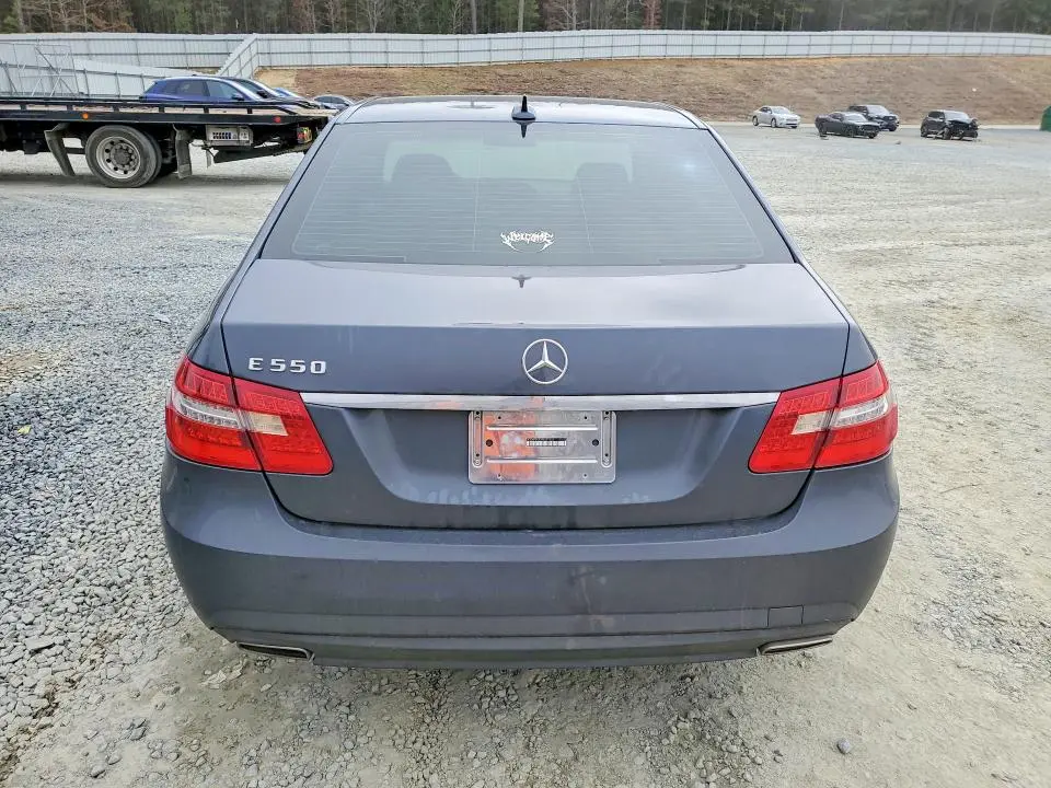 2011 MERCEDES-BENZ E 550  