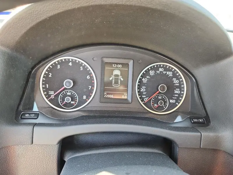 2017 VOLKSWAGEN TIGUAN S  