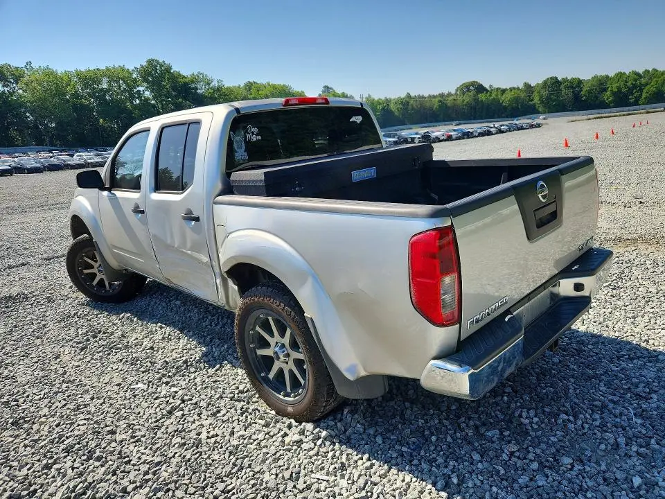 2012 NISSAN FRONTIER S  