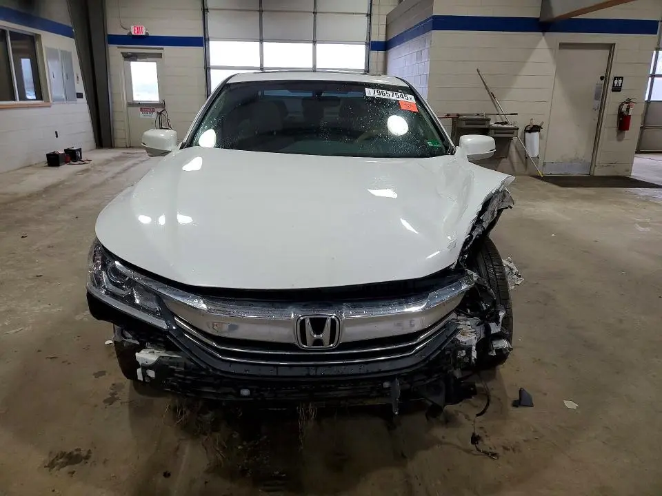 2017 HONDA ACCORD EX  