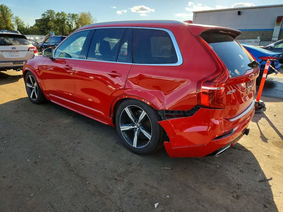 2017 VOLVO XC90 T6  