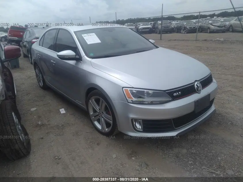 2015 VOLKSWAGEN JETTA SEDAN 2.0T GLI SE