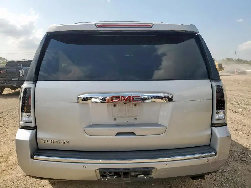 2016 GMC YUKON DENALI  