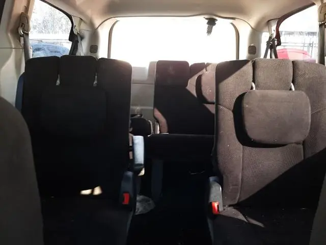 2013 DODGE GRAND CARAVAN SE  