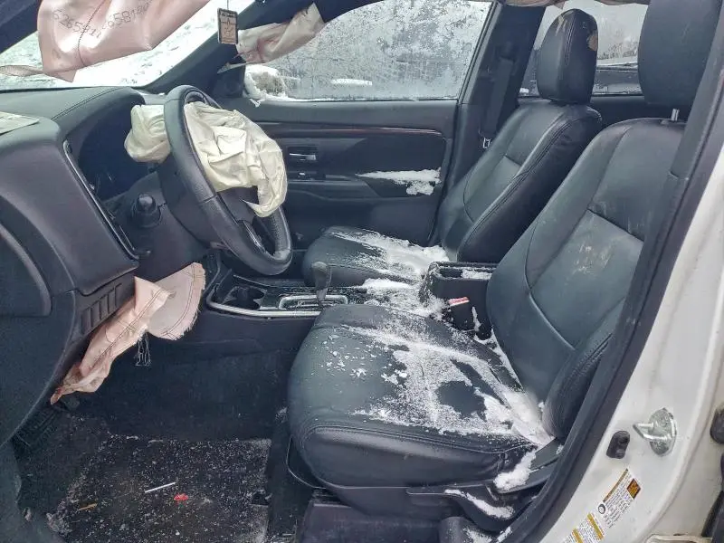 2018 MITSUBISHI OUTLANDER SE  