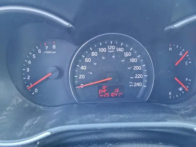 2015 KIA SORENTO LX  