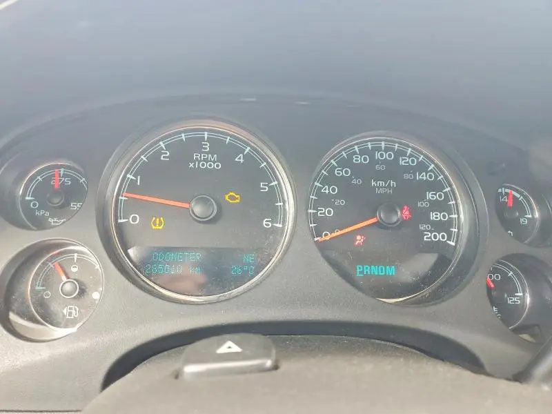 2011 GMC YUKON XL K1500 SLE  